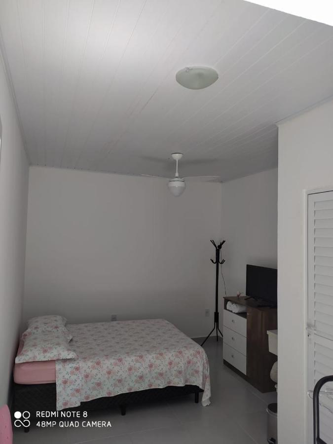 Pousada Casa Verde - Quartos Individuais - Smart Tv 32 - E Banheiro Privativo Apartment Itajai Ngoại thất bức ảnh