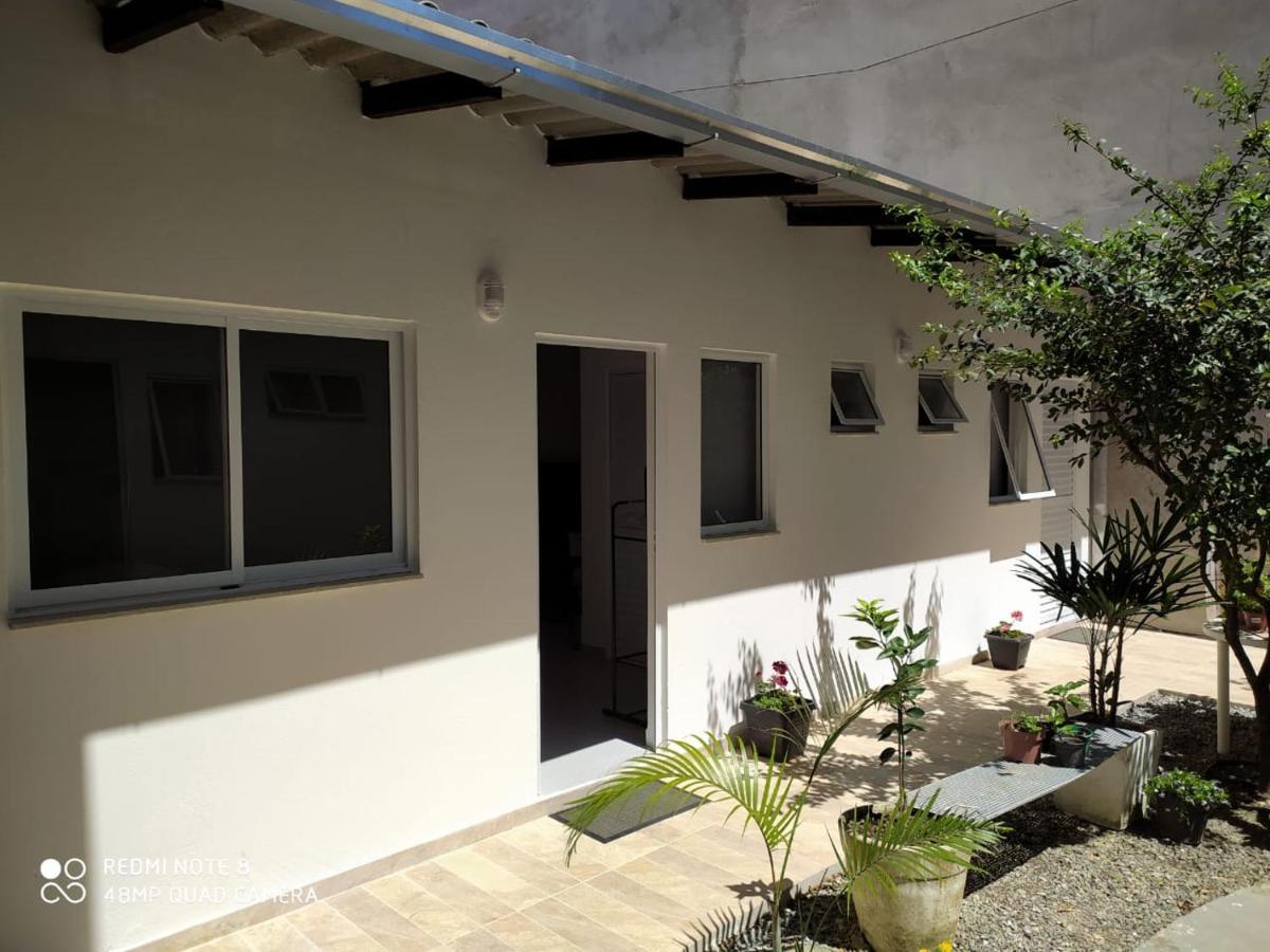 Pousada Casa Verde - Quartos Individuais - Smart Tv 32 - E Banheiro Privativo Apartment Itajai Ngoại thất bức ảnh