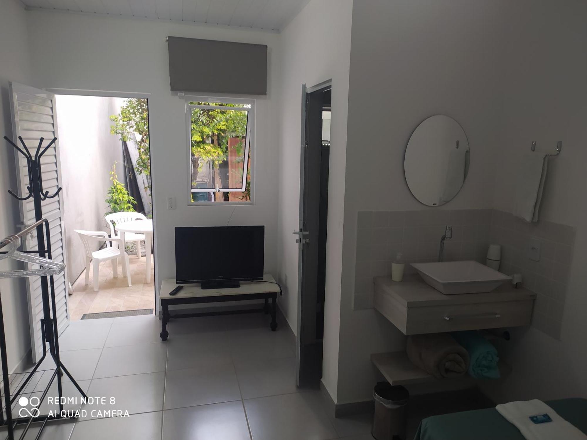 Pousada Casa Verde - Quartos Individuais - Smart Tv 32 - E Banheiro Privativo Apartment Itajai Phòng bức ảnh