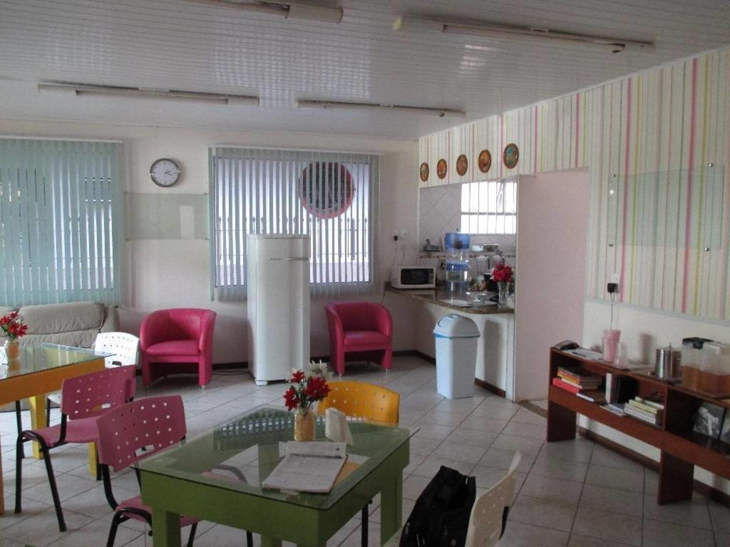 Pousada Casa Verde - Quartos Individuais - Smart Tv 32 - E Banheiro Privativo Apartment Itajai Ngoại thất bức ảnh