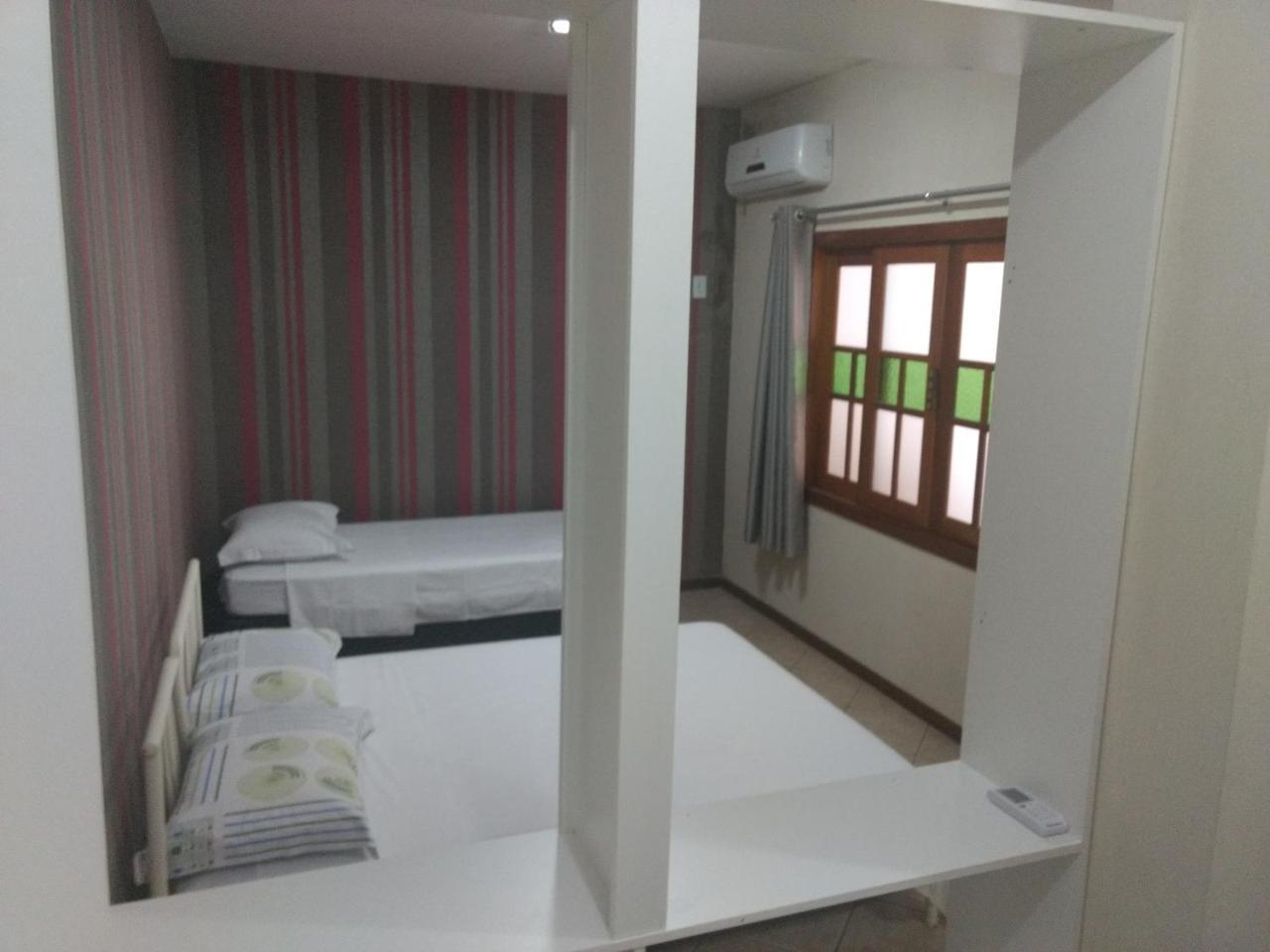 Pousada Casa Verde - Quartos Individuais - Smart Tv 32 - E Banheiro Privativo Apartment Itajai Ngoại thất bức ảnh