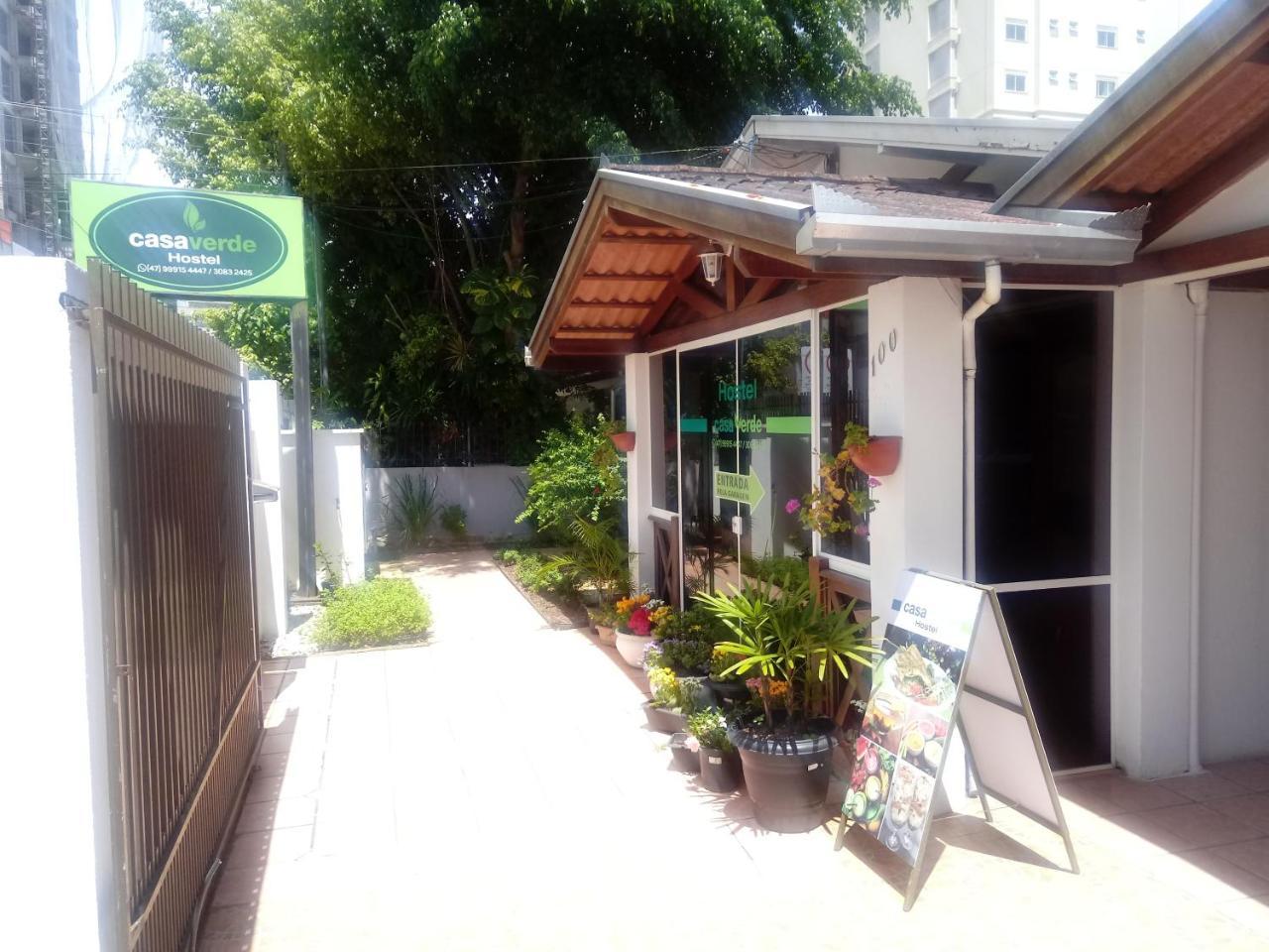 Pousada Casa Verde - Quartos Individuais - Smart Tv 32 - E Banheiro Privativo Apartment Itajai Ngoại thất bức ảnh