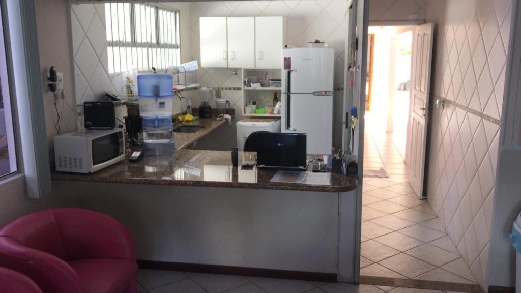 Pousada Casa Verde - Quartos Individuais - Smart Tv 32 - E Banheiro Privativo Apartment Itajai Ngoại thất bức ảnh